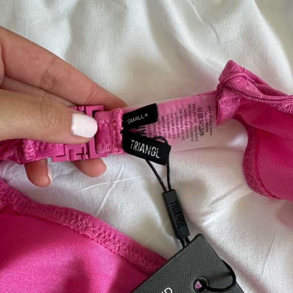 Triangl Bikini set - Picture 7 of 9